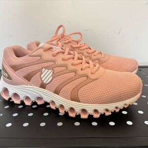 Women's Pink Athletic Shoes